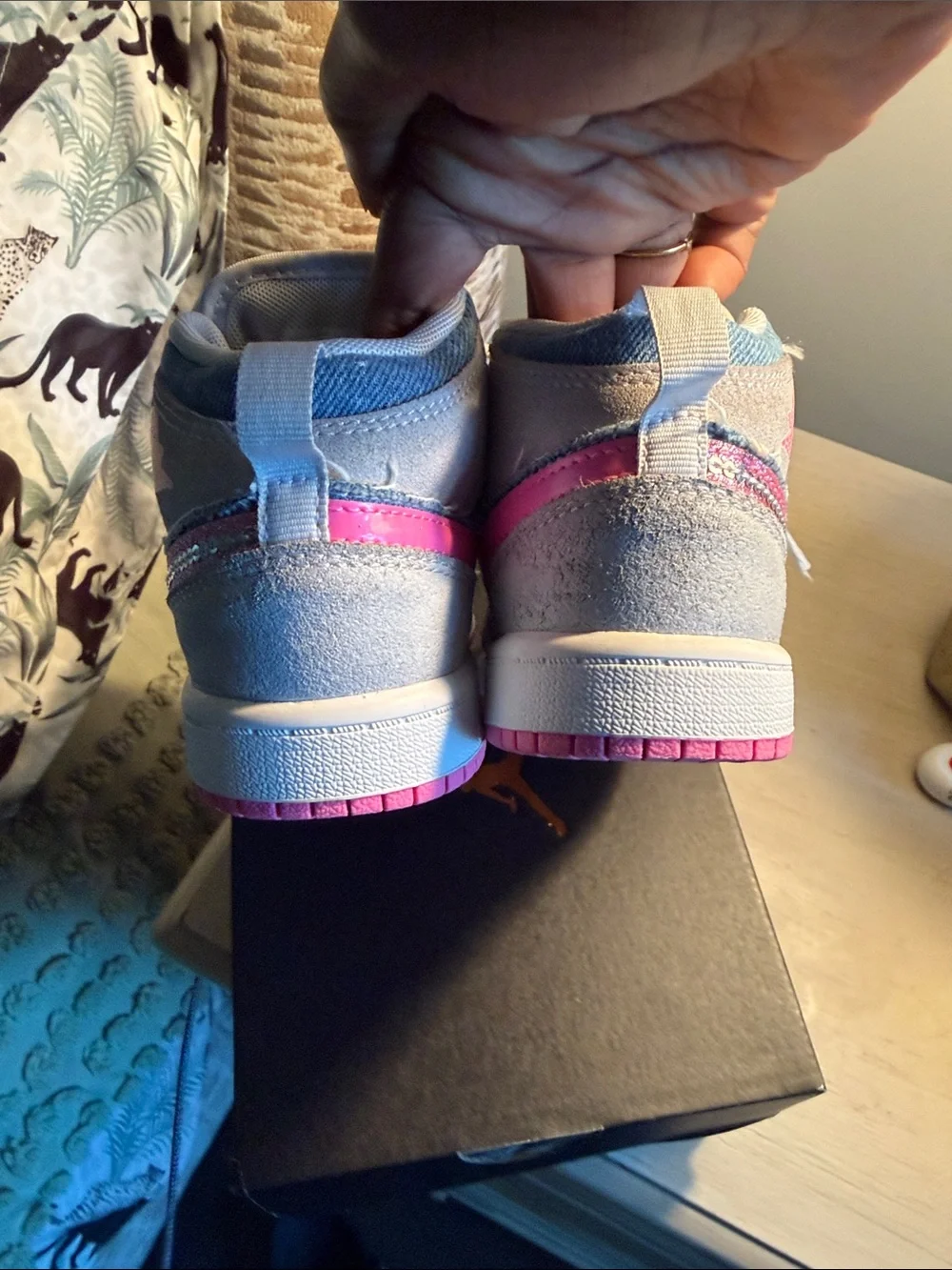 Jordan Kids Low-Top Sneakers in Gray, Blue and Pink
